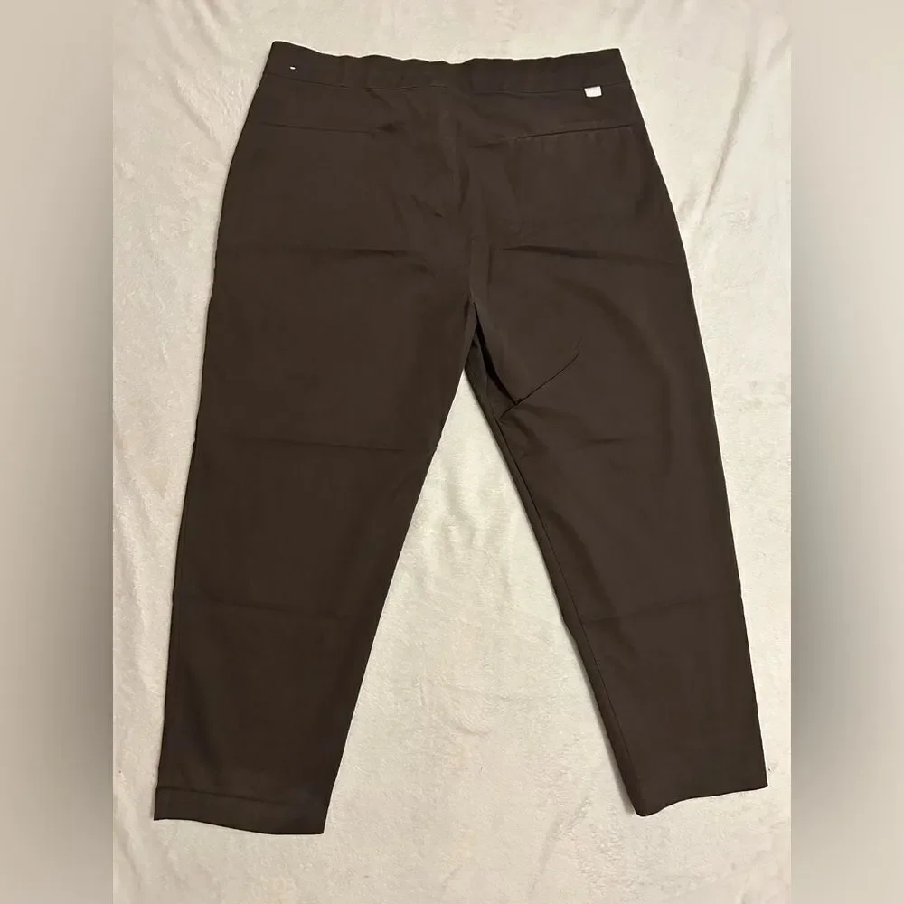 Nike Sportswear Mens Size 36 Essentials Unlined Cropped Pants